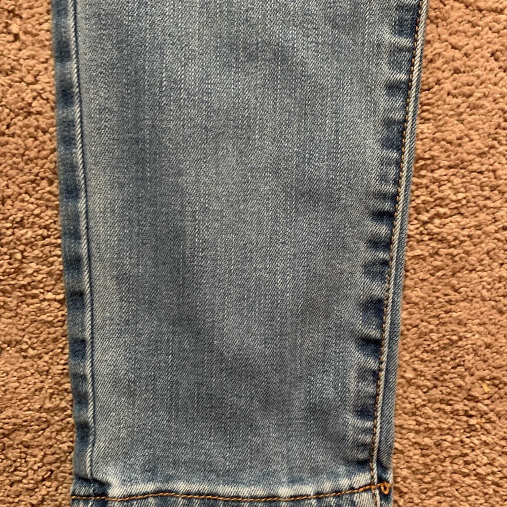 American Eagle Jeans 💙 - Picture 6 of 8